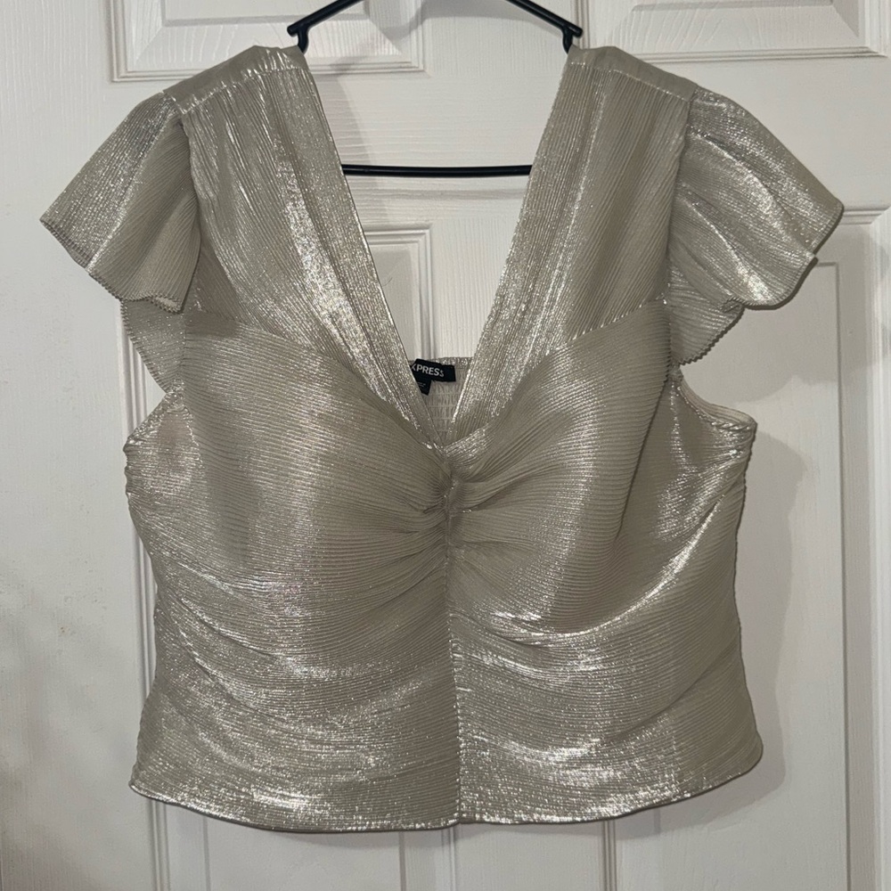 Express Metallic Pleated Flutter Sleeve Cropped Top - Picture 2 of 6